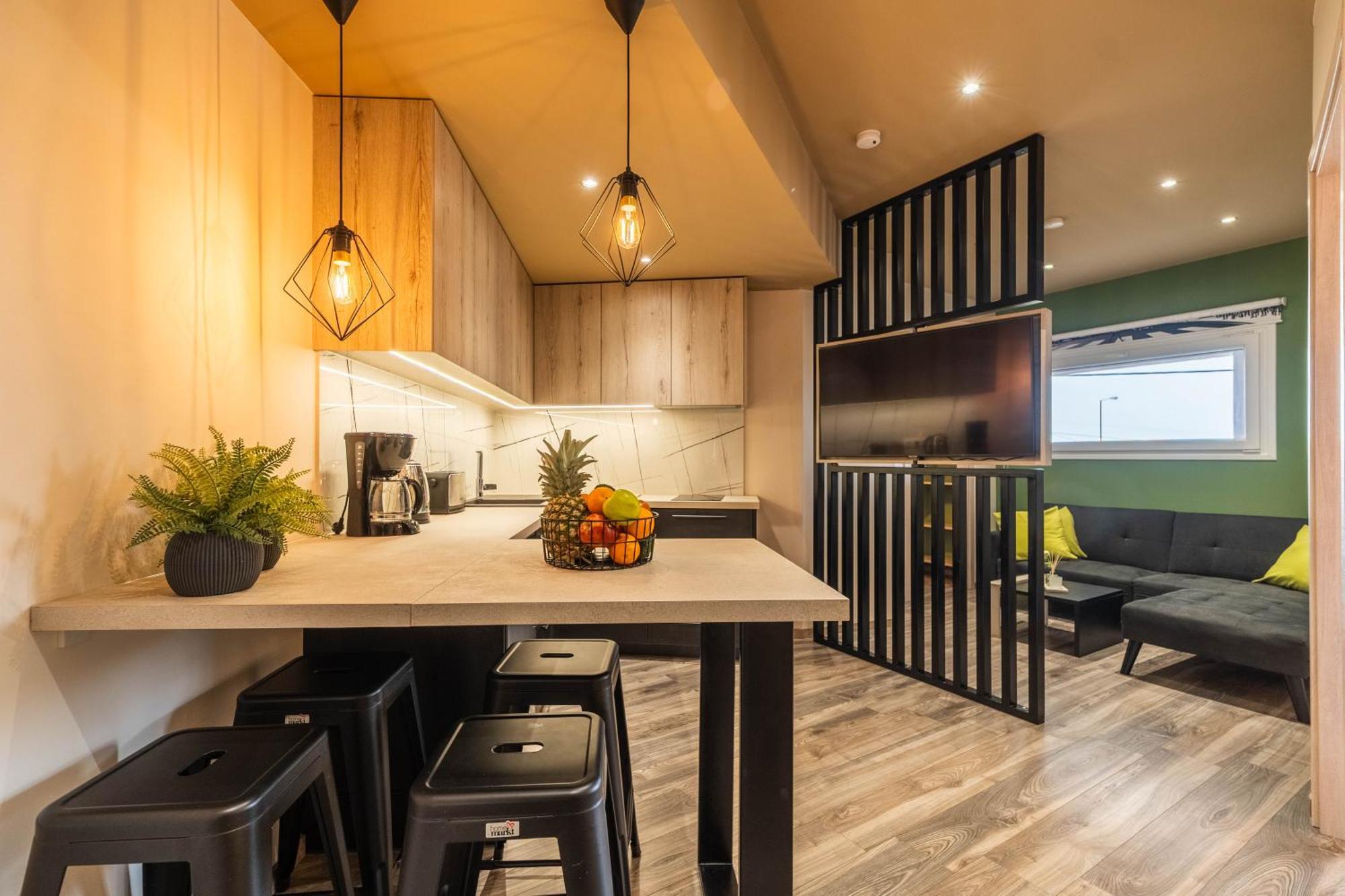 Semiso Beach Suites Kournás 外观 照片